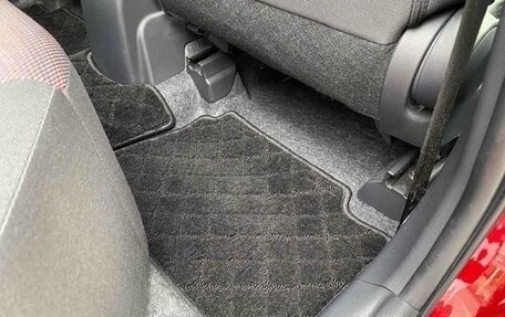 Toyota Yaris, 2021 год, 1 100 000 рублей, 15 фотография