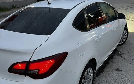 Opel Astra J, 2013 год, 450 000 рублей, 4 фотография
