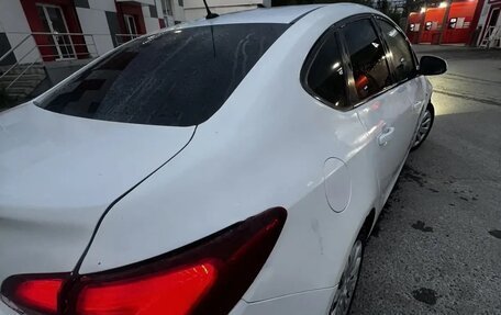 Opel Astra J, 2013 год, 450 000 рублей, 6 фотография