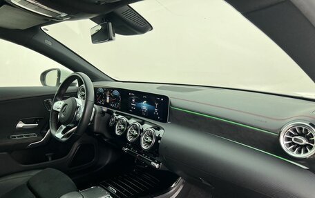 Mercedes-Benz CLA, 2019 год, 2 650 000 рублей, 13 фотография