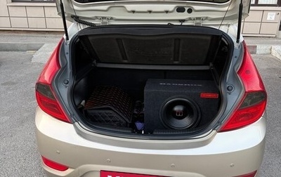 Hyundai Solaris II рестайлинг, 2011 год, 900 000 рублей, 1 фотография