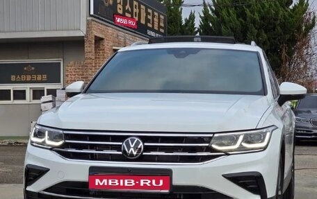 Volkswagen Tiguan II, 2022 год, 2 790 098 рублей, 1 фотография