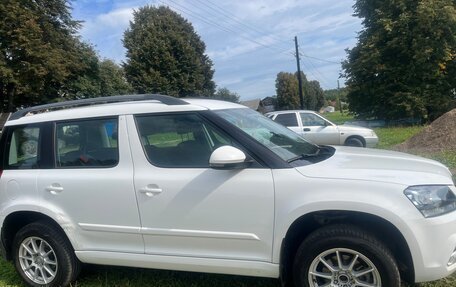 Skoda Yeti I рестайлинг, 2015 год, 1 100 000 рублей, 3 фотография