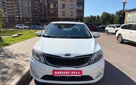 KIA Rio III рестайлинг, 2013 год, 1 050 000 рублей, 2 фотография