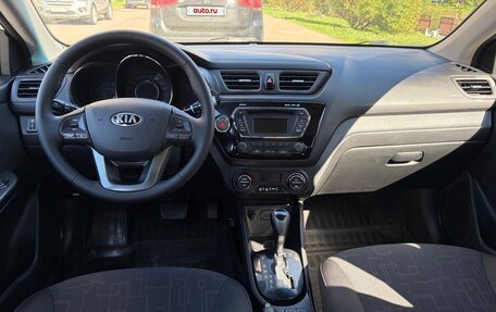 KIA Rio III рестайлинг, 2013 год, 1 050 000 рублей, 23 фотография