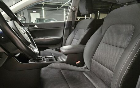 KIA Sportage IV рестайлинг, 2021 год, 2 590 000 рублей, 9 фотография