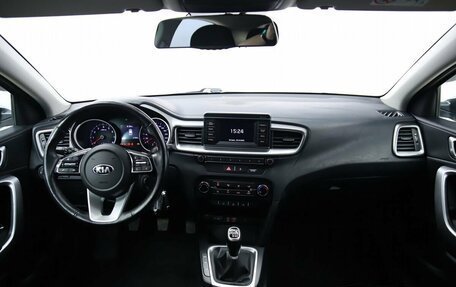 KIA cee'd III, 2018 год, 1 590 000 рублей, 12 фотография