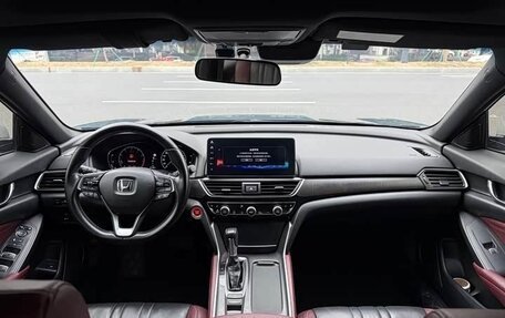 Honda Inspire, 2022 год, 3 600 000 рублей, 17 фотография