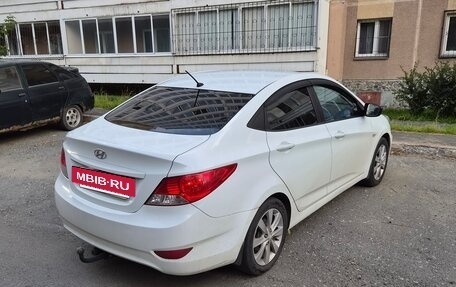 Hyundai Solaris II рестайлинг, 2013 год, 670 000 рублей, 8 фотография