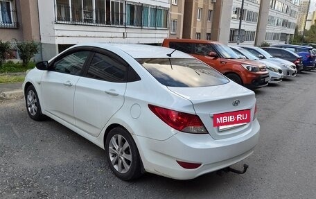 Hyundai Solaris II рестайлинг, 2013 год, 670 000 рублей, 7 фотография