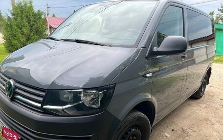 Volkswagen Caravelle T6 рестайлинг, 2019 год, 4 400 000 рублей, 1 фотография