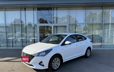 Hyundai Solaris II рестайлинг, 2021 год, 1 400 000 рублей, 1 фотография