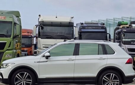 Volkswagen Tiguan II, 2022 год, 2 790 098 рублей, 3 фотография
