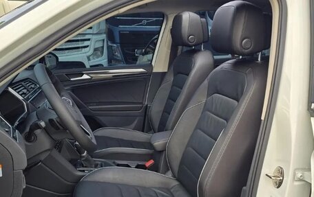 Volkswagen Tiguan II, 2022 год, 2 790 098 рублей, 7 фотография