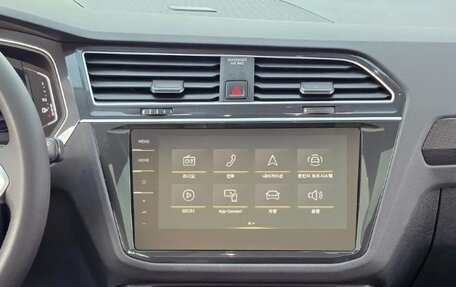 Volkswagen Tiguan II, 2022 год, 2 790 098 рублей, 10 фотография