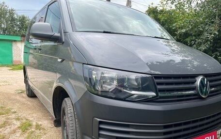 Volkswagen Caravelle T6 рестайлинг, 2019 год, 4 400 000 рублей, 2 фотография
