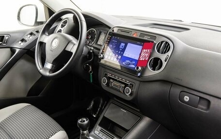 Volkswagen Tiguan I, 2010 год, 928 000 рублей, 26 фотография