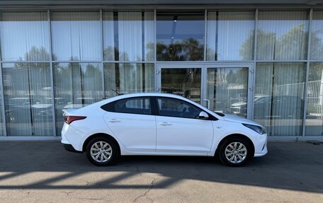 Hyundai Solaris II рестайлинг, 2021 год, 1 400 000 рублей, 4 фотография