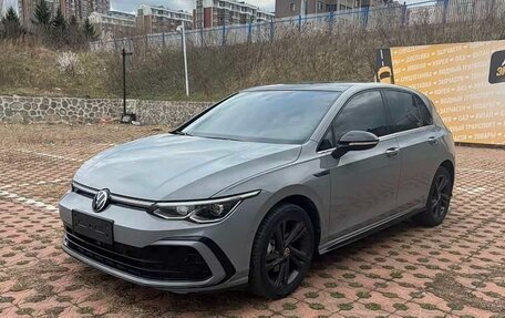 Volkswagen Golf VIII, 2023 год, 1 950 000 рублей, 2 фотография