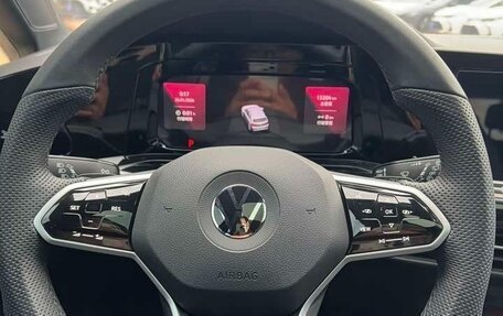 Volkswagen Golf VIII, 2023 год, 1 950 000 рублей, 9 фотография