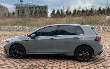 Volkswagen Golf VIII, 2023 год, 1 950 000 рублей, 6 фотография