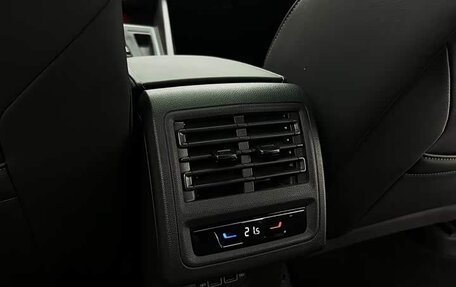 Volkswagen Golf VIII, 2023 год, 1 950 000 рублей, 13 фотография