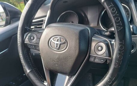 Toyota Camry, 2018 год, 2 550 000 рублей, 3 фотография