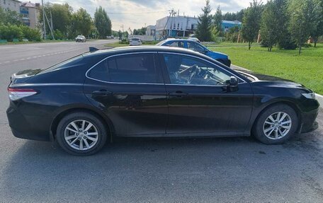 Toyota Camry, 2018 год, 2 550 000 рублей, 5 фотография