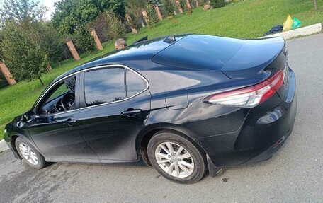 Toyota Camry, 2018 год, 2 550 000 рублей, 8 фотография