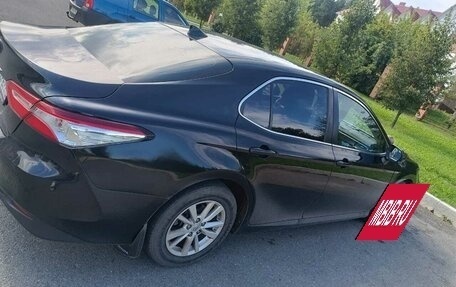 Toyota Camry, 2018 год, 2 550 000 рублей, 2 фотография