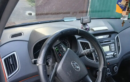 Hyundai Creta I рестайлинг, 2019 год, 1 800 000 рублей, 4 фотография