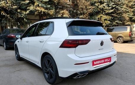 Volkswagen Golf VIII, 2022 год, 2 360 000 рублей, 4 фотография