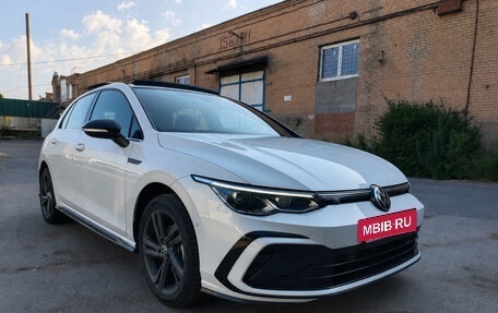 Volkswagen Golf VIII, 2022 год, 2 360 000 рублей, 3 фотография