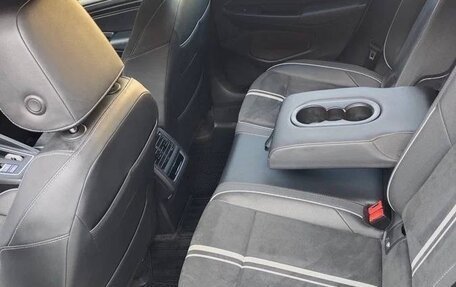 Volkswagen Golf VIII, 2022 год, 2 360 000 рублей, 18 фотография