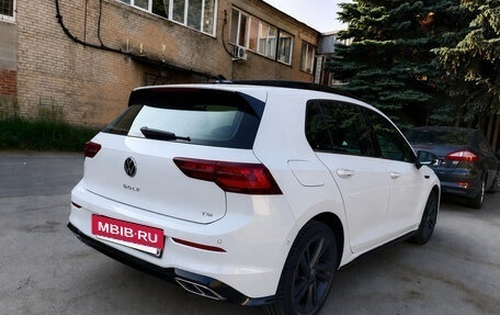 Volkswagen Golf VIII, 2022 год, 2 360 000 рублей, 6 фотография