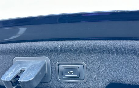 Audi A8, 2014 год, 1 700 000 рублей, 12 фотография