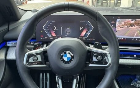 BMW 5 серия, 2025 год, 7 050 098 рублей, 5 фотография