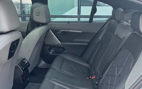 BMW 5 серия, 2025 год, 7 050 098 рублей, 10 фотография
