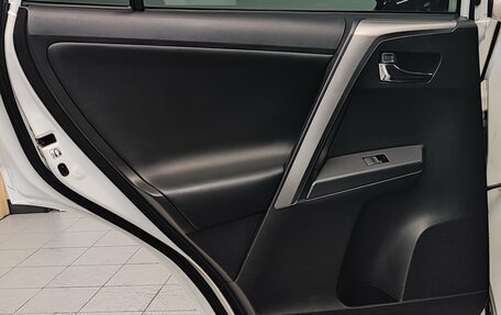 Toyota RAV4, 2018 год, 2 490 000 рублей, 25 фотография