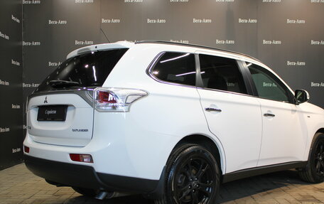 Mitsubishi Outlander III рестайлинг 3, 2013 год, 1 450 000 рублей, 2 фотография