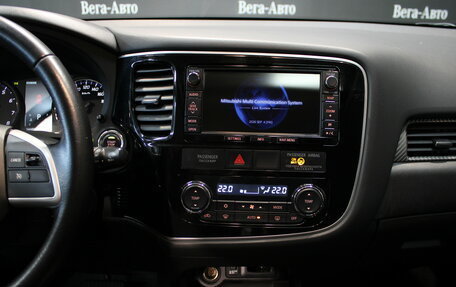 Mitsubishi Outlander III рестайлинг 3, 2013 год, 1 450 000 рублей, 10 фотография