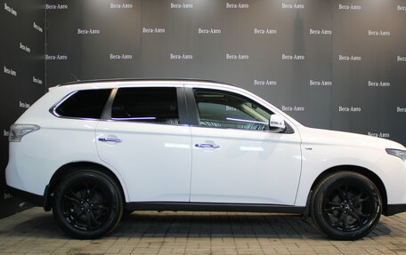 Mitsubishi Outlander III рестайлинг 3, 2013 год, 1 450 000 рублей, 4 фотография