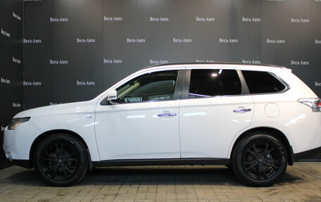 Mitsubishi Outlander III рестайлинг 3, 2013 год, 1 450 000 рублей, 3 фотография