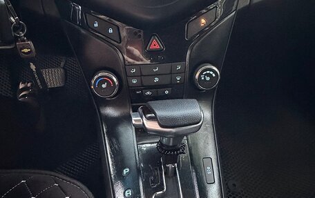 Chevrolet Cruze II, 2012 год, 680 000 рублей, 7 фотография