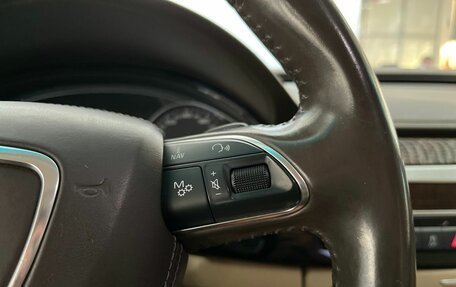Audi A8, 2014 год, 1 600 000 рублей, 11 фотография