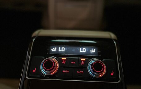 Audi A8, 2014 год, 1 600 000 рублей, 29 фотография