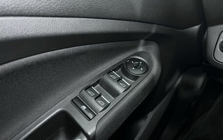 Ford C-MAX II, 2017 год, 999 000 рублей, 16 фотография