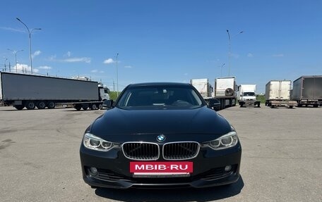 BMW 3 серия, 2012 год, 1 300 000 рублей, 3 фотография
