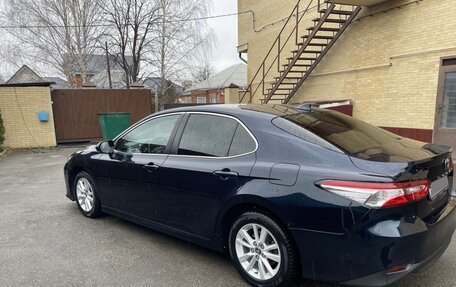Toyota Camry, 2018 год, 2 000 000 рублей, 4 фотография