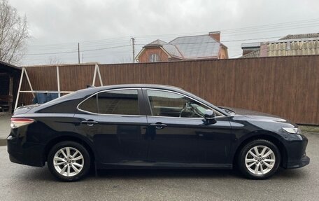 Toyota Camry, 2018 год, 2 000 000 рублей, 7 фотография